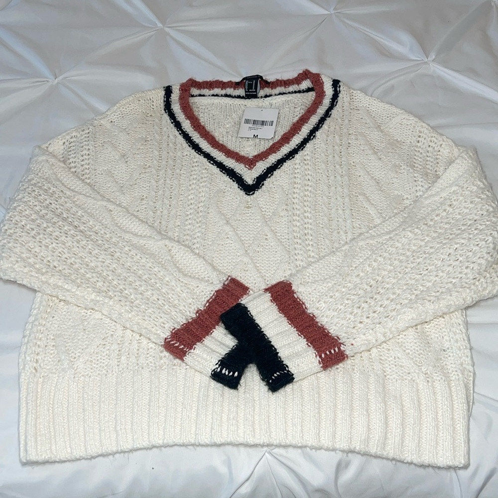 Cream Chunky Knit V-Neck Sweater Forever 21 M NWT Preppy Style